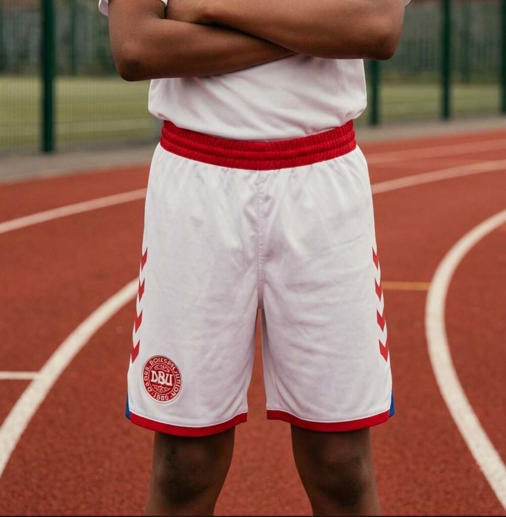 Hummel Denmark DBU Soccer Shorts Size 14Y (164)